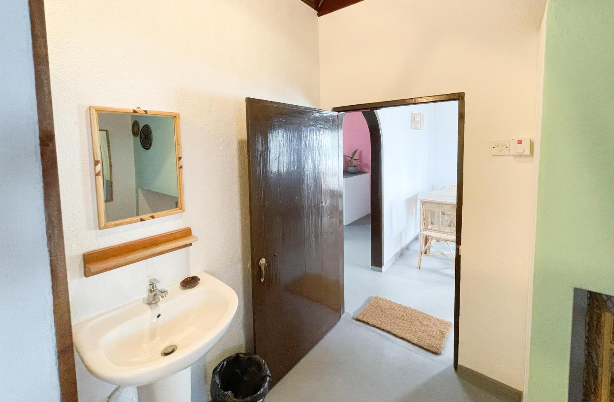Just Another Guesthouse Polhena Dış mekan fotoğraf